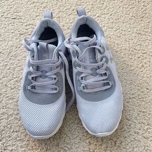 Under Armour Womens Running Grey Shoes 6.5